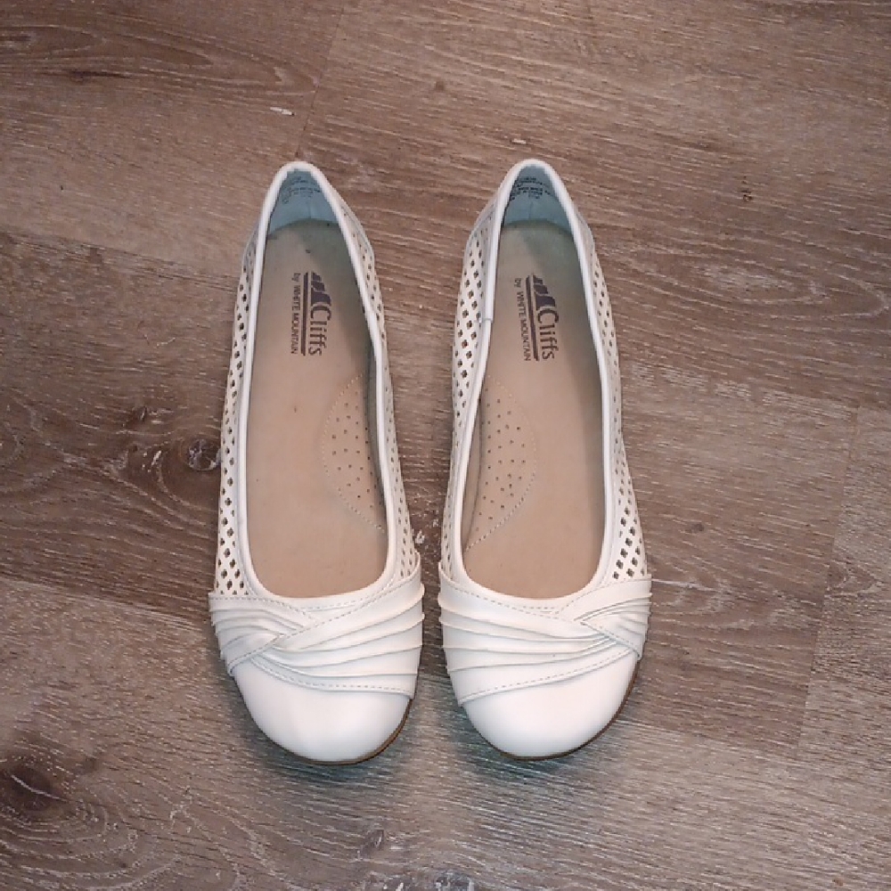 White Mountain White Perforated Loafers